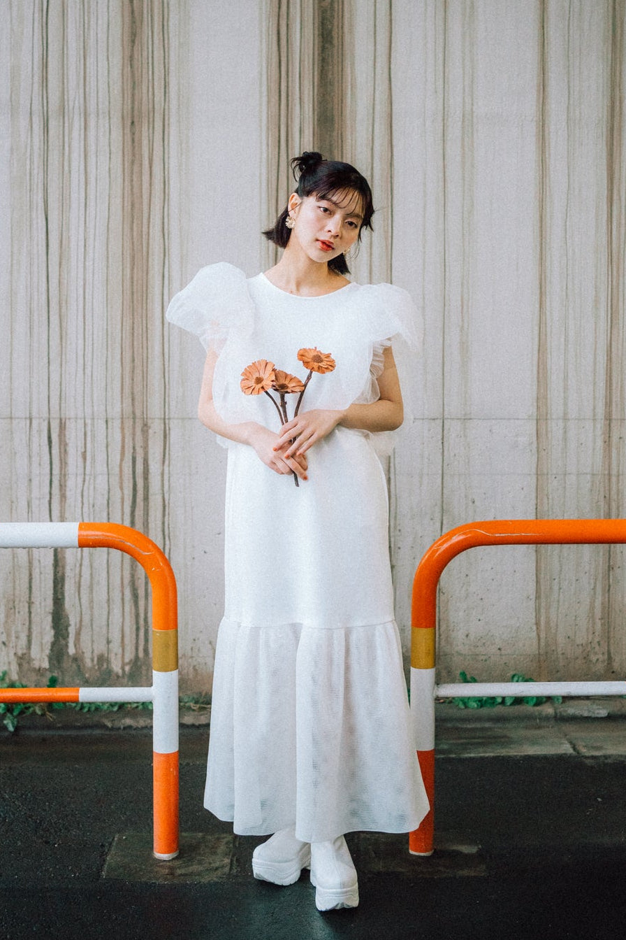 volume sleeve one-piece