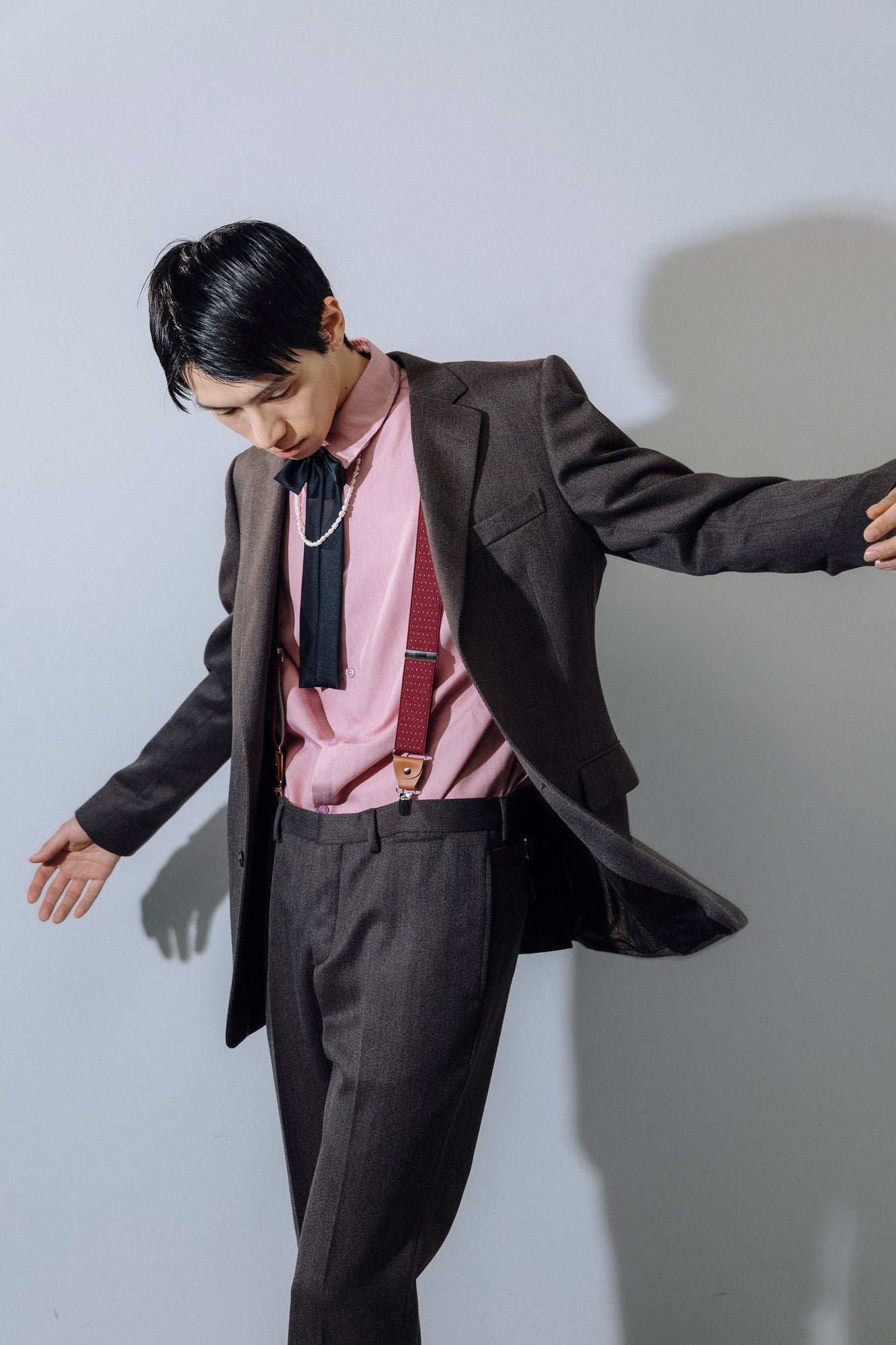 dark brown 2-piece suit(GUCCI)